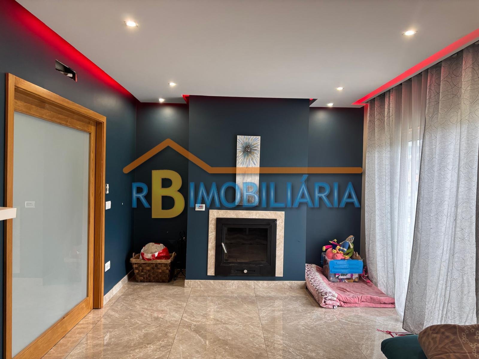 Moradia V3 no Areeiro, Santa Eulália
