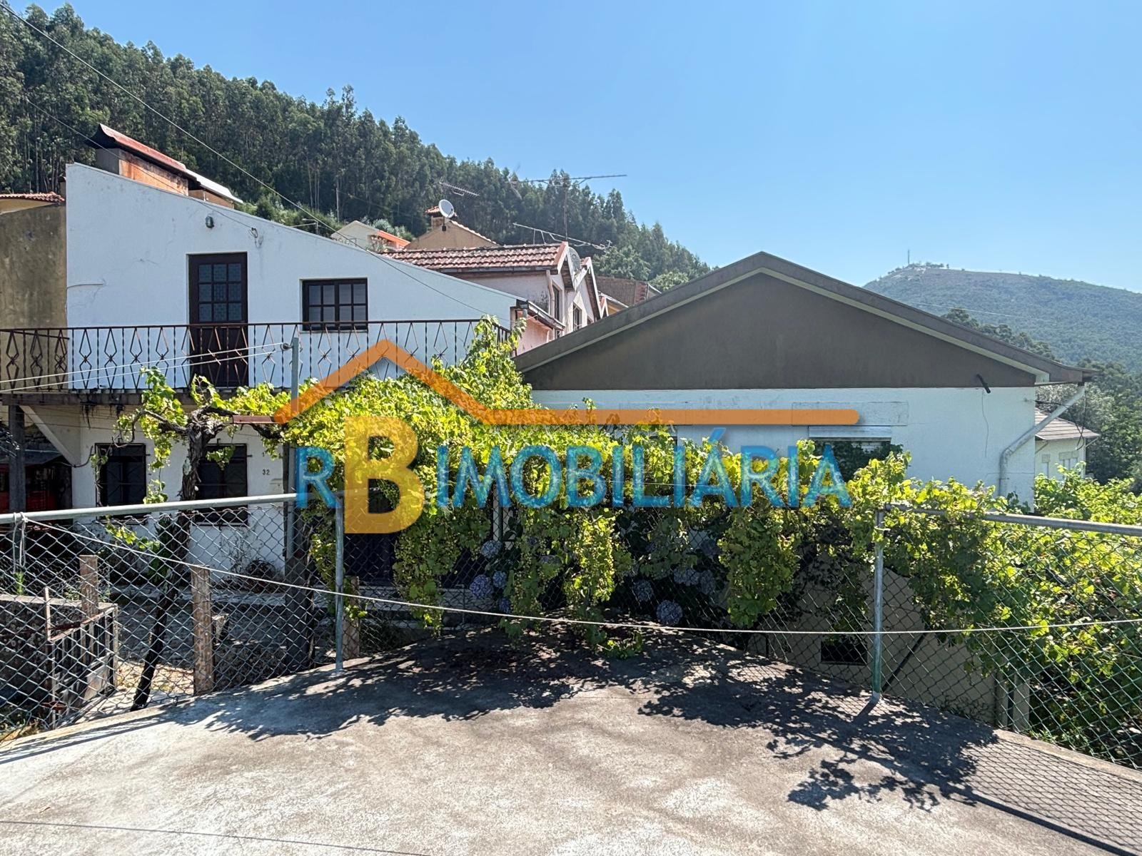 1 Moradia na Pernouzela, Arouca