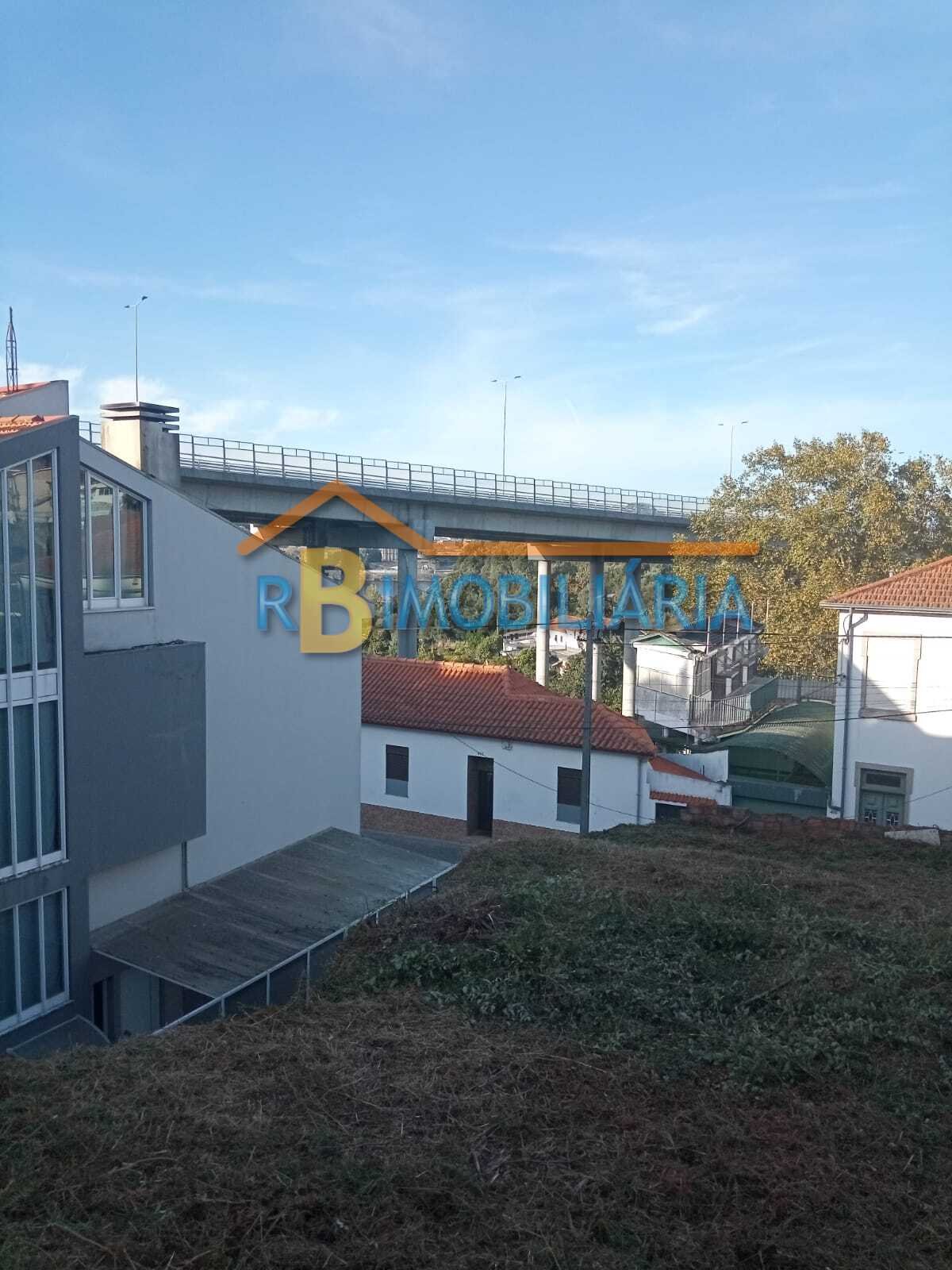 Dois lotes para construção em Oliveira do Douro – Vila Nova de Gaia