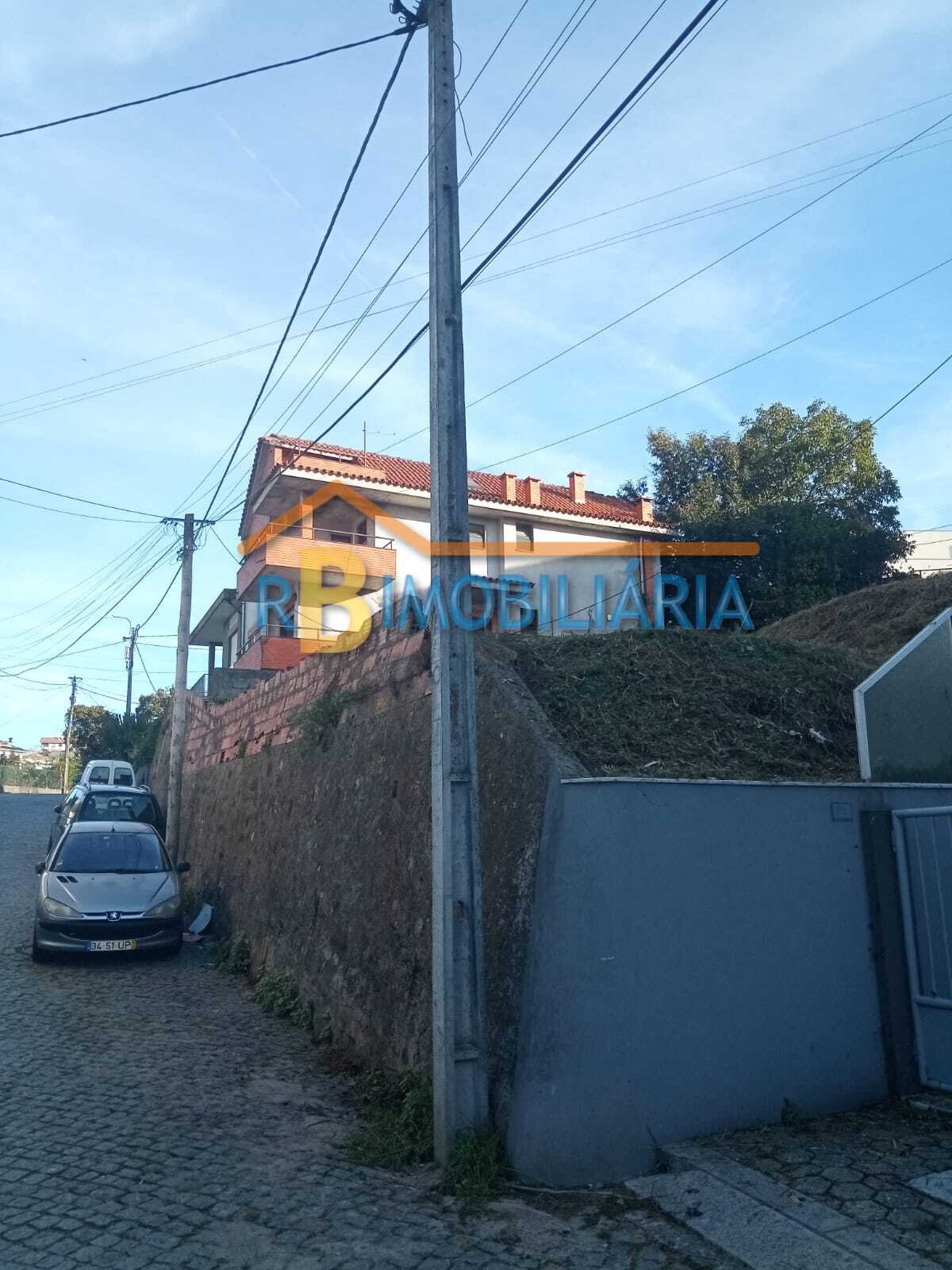 Dois lotes para construção em Oliveira do Douro – Vila Nova de Gaia