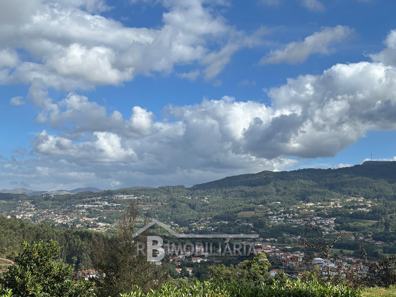 Terreno urbano – Amilo, Santa Eulália