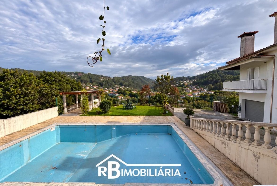 Moradia C/ Piscina Rossas Arouca