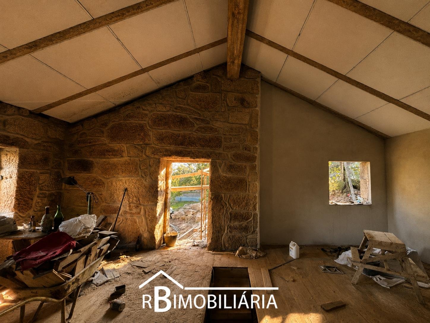 Moradia V2 em Pedra com Vista sobre a Albufeira de Ribeiradio – Sejães, Oliveira de Frades