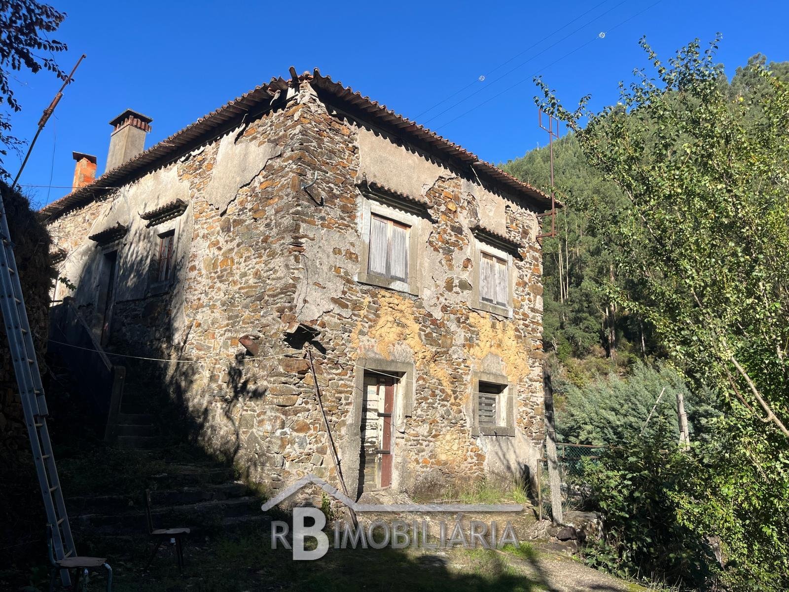 Moradia em Pedra em Rio de Frades, Arouca