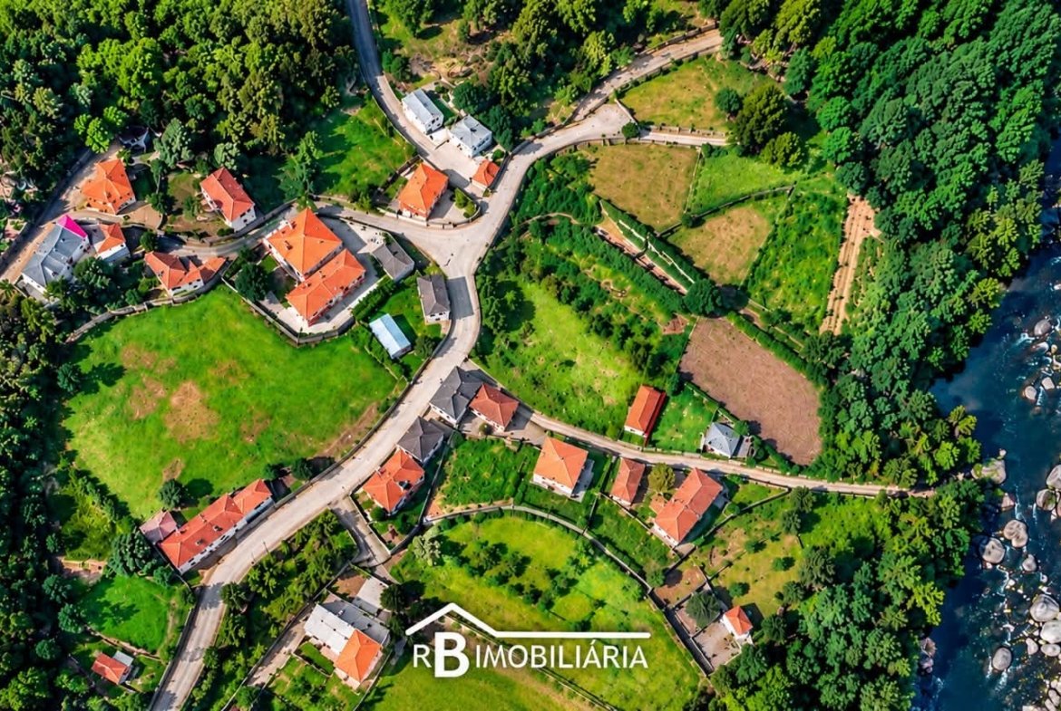 TERRENO COM PROJETO APROVADO | ESPIUNCA – AROUCA